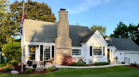 $859,000 | 840 Kurtis Drive, Elm Grove, WI 53122