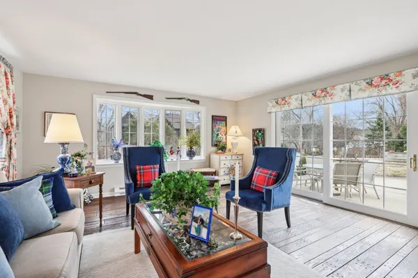 $949,000 | 840 Kurtis Drive, Elm Grove, WI 53122