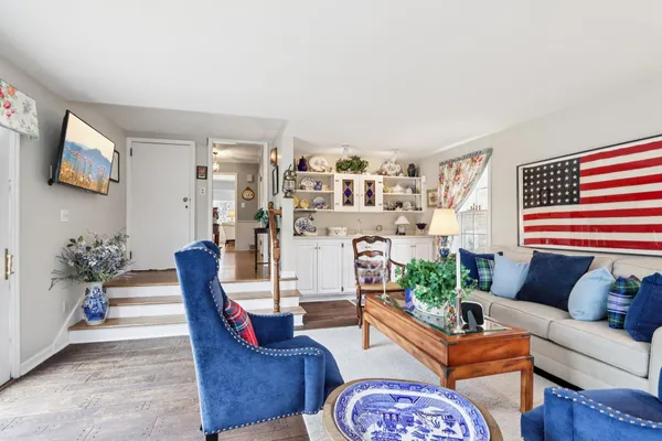 $949,000 | 840 Kurtis Drive, Elm Grove, WI 53122
