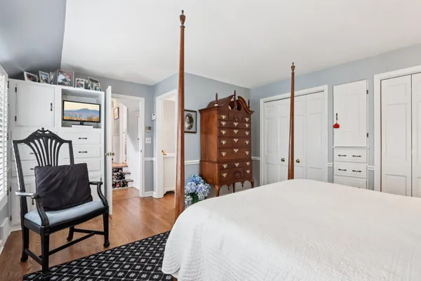 $949,000 | 840 Kurtis Drive, Elm Grove, WI 53122