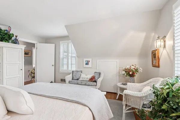 $949,000 | 840 Kurtis Drive, Elm Grove, WI 53122