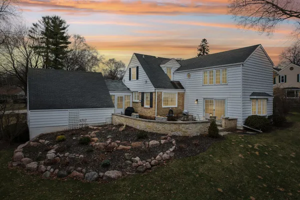 $949,000 | 840 Kurtis Drive, Elm Grove, WI 53122