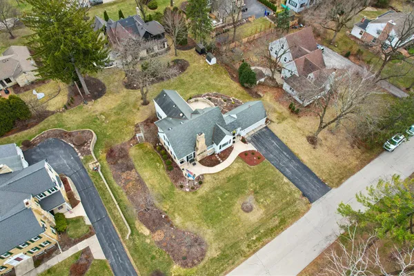 $949,000 | 840 Kurtis Drive, Elm Grove, WI 53122