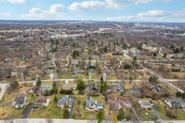 $949,000 | 840 Kurtis Drive, Elm Grove, WI 53122