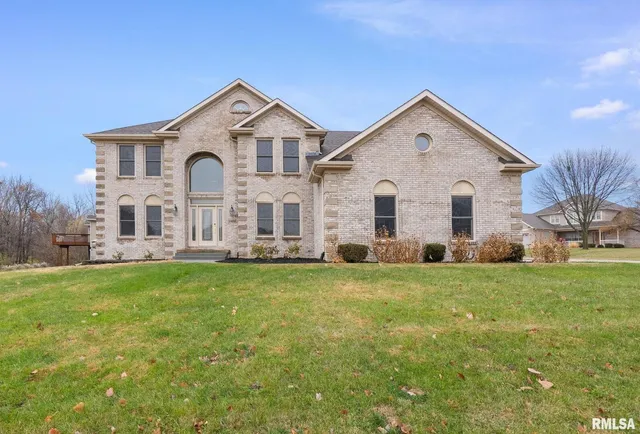 $479,900 | 1600 East 5th Street, Coal Valley, IL 61240