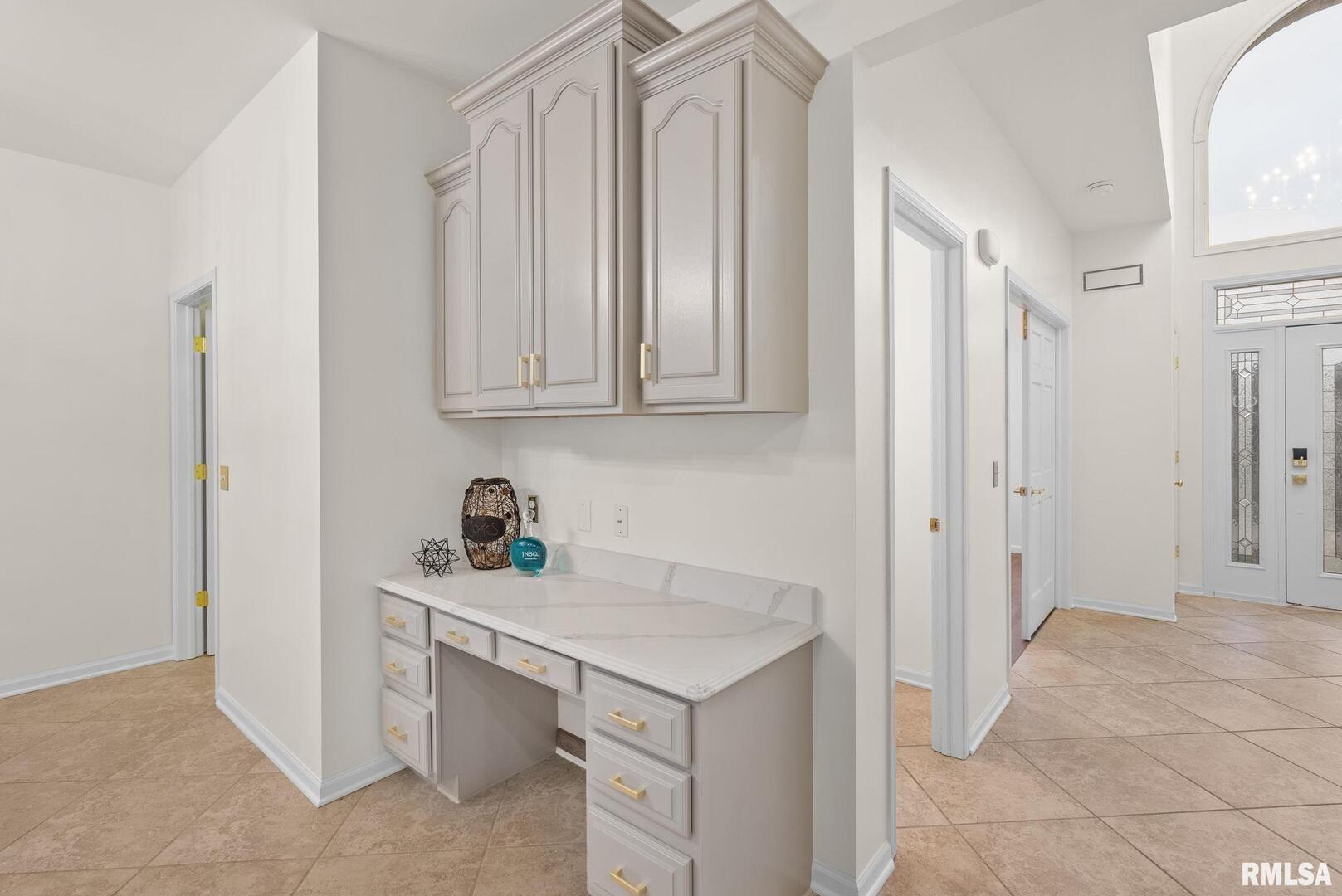 1600 East 5th Street Coal Valley, IL 61240 - Photo 12 of 35