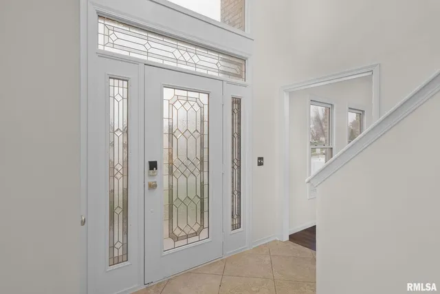 $479,900 | 1600 East 5th Street, Coal Valley, IL 61240