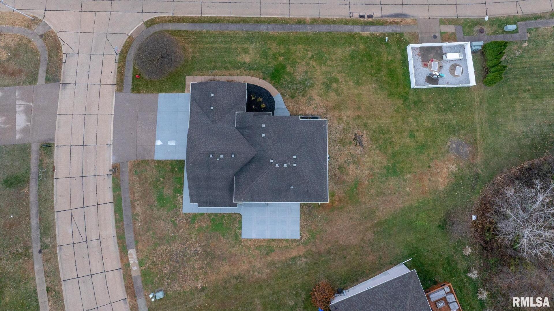 1600 East 5th Street Coal Valley, IL 61240 - Photo 31 of 35