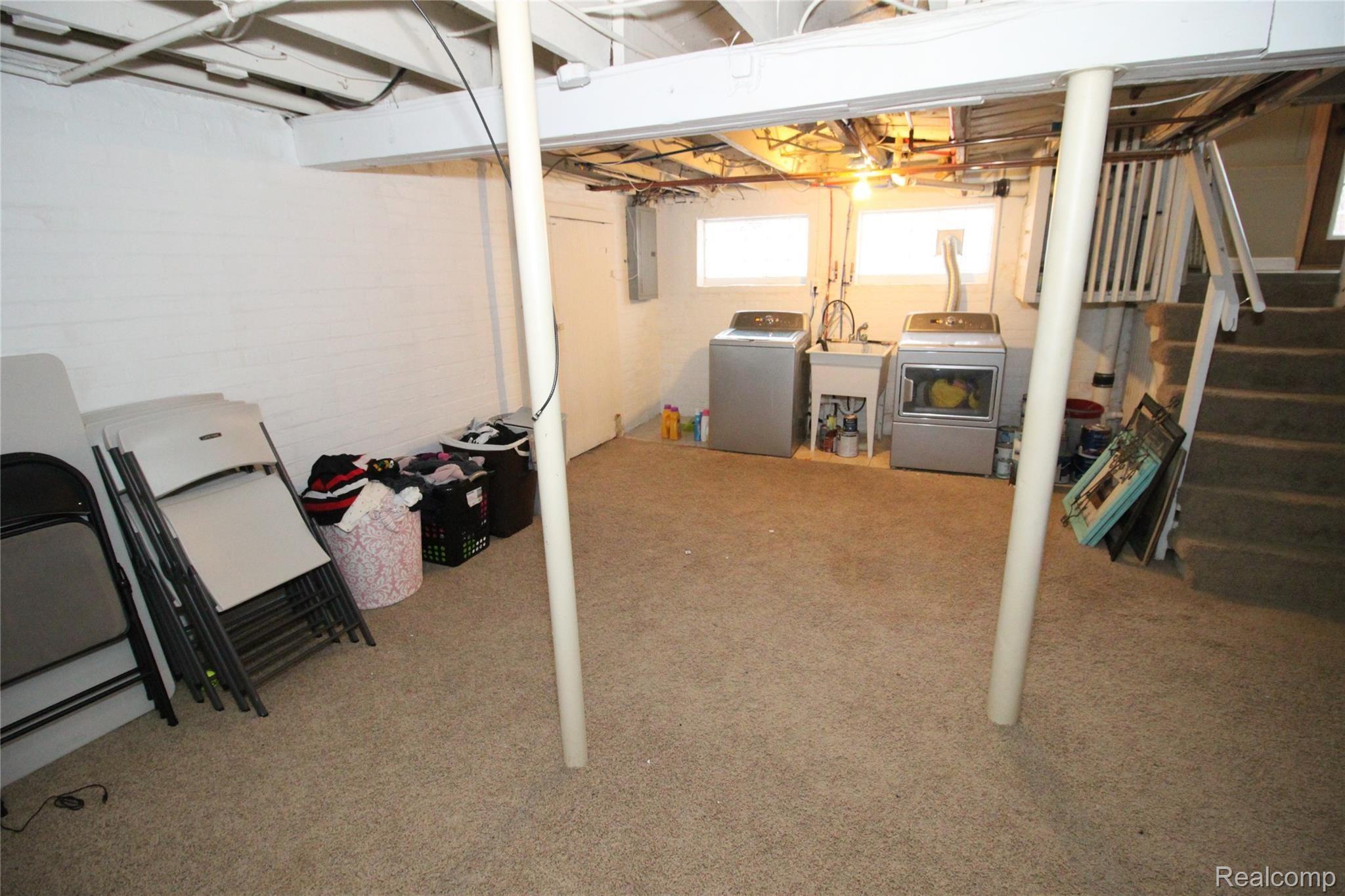 1376 Bedford Road Grosse Pointe, MI 48230 - Photo 45 of 49 IMG_0453.JPG