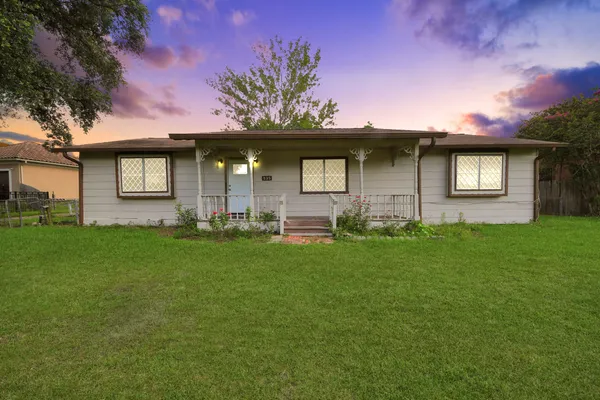 $2,100 | 535 Pampa Street, Pasadena, TX 77504