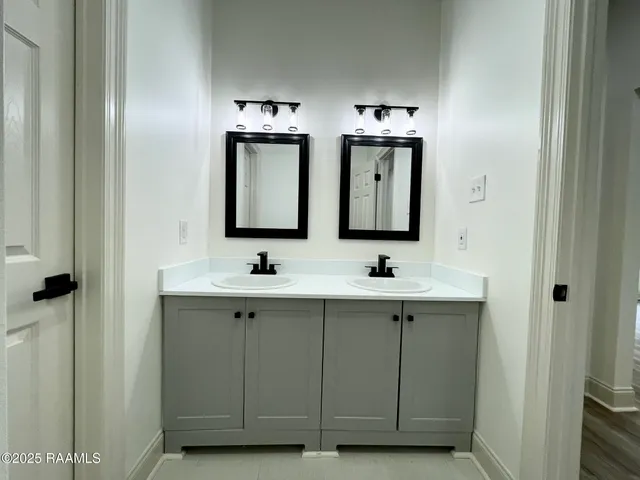 $259,000 | 173 Rue Maury, Ville Platte, LA 70586