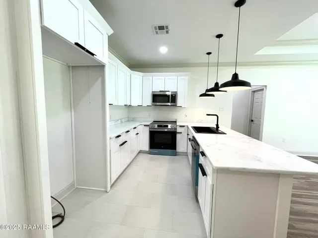 $259,000 | 173 Rue Maury, Ville Platte, LA 70586