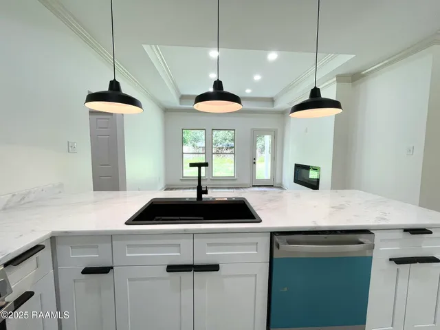 $259,000 | 173 Rue Maury, Ville Platte, LA 70586