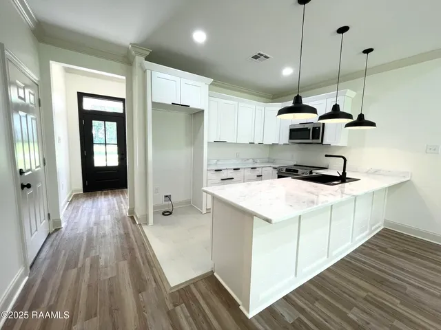 $259,000 | 173 Rue Maury, Ville Platte, LA 70586