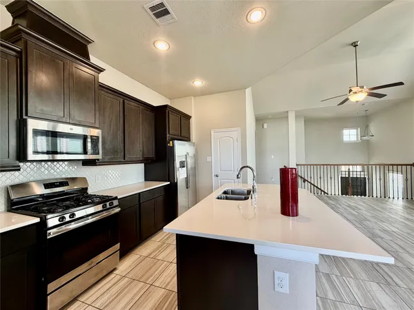 $275,000 | 8758 Laurel Crest Drive, Missouri City, TX 77459