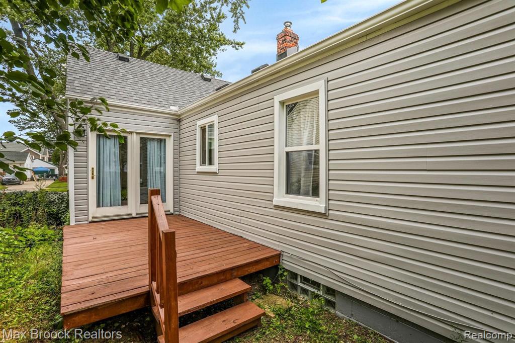 3295 Cumberland Road Berkley, MI 48072 - Photo 9 of 25