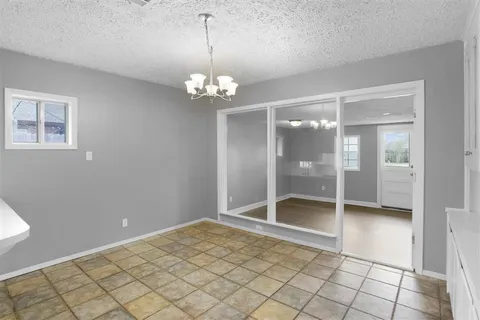 $200,000 | 1015 Paris Street, Lake Charles, LA 70605