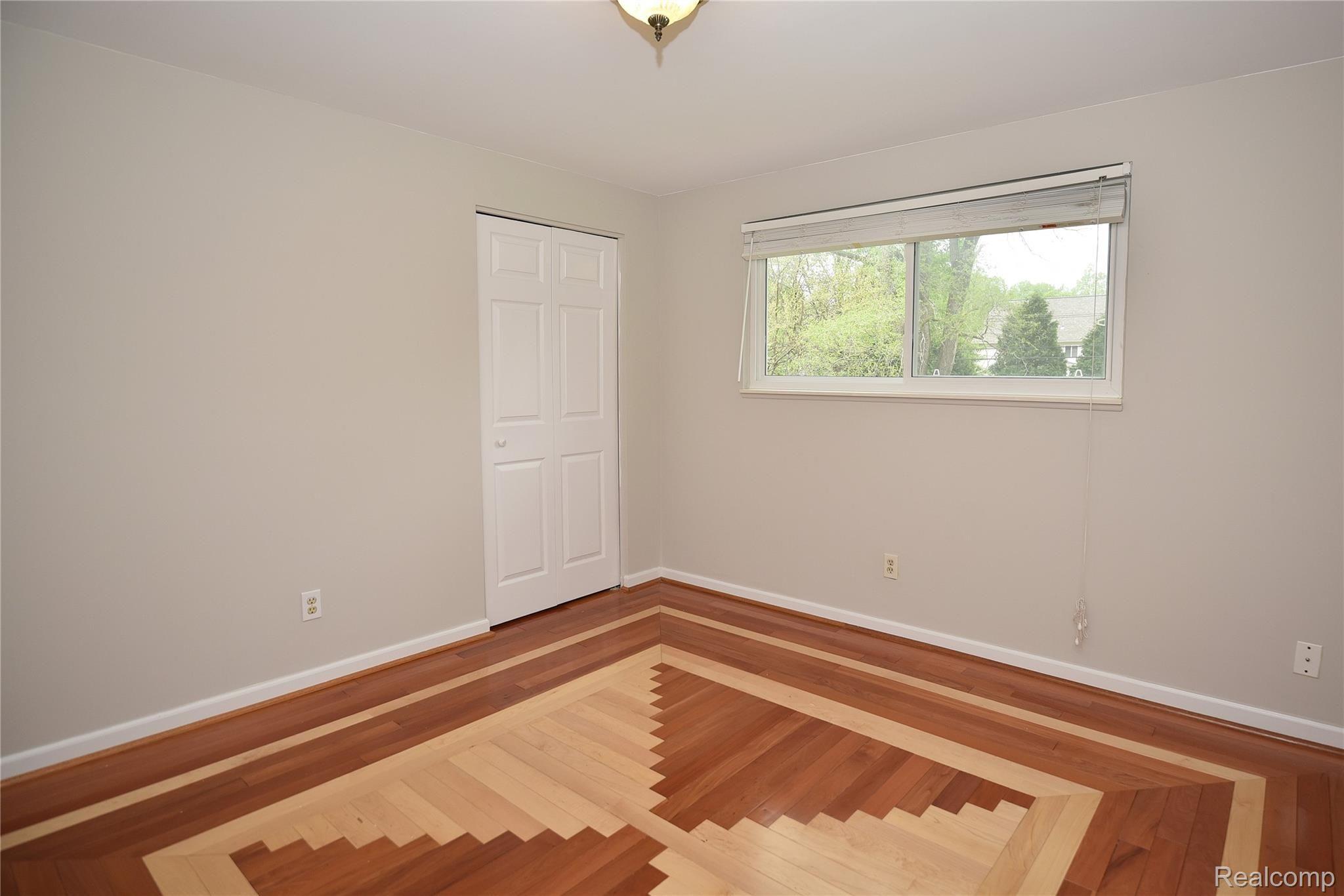 2793 East Square Lake Road Troy, MI 48085 - Photo 20 of 27 2793 E Square Lake Rd_20.JPG