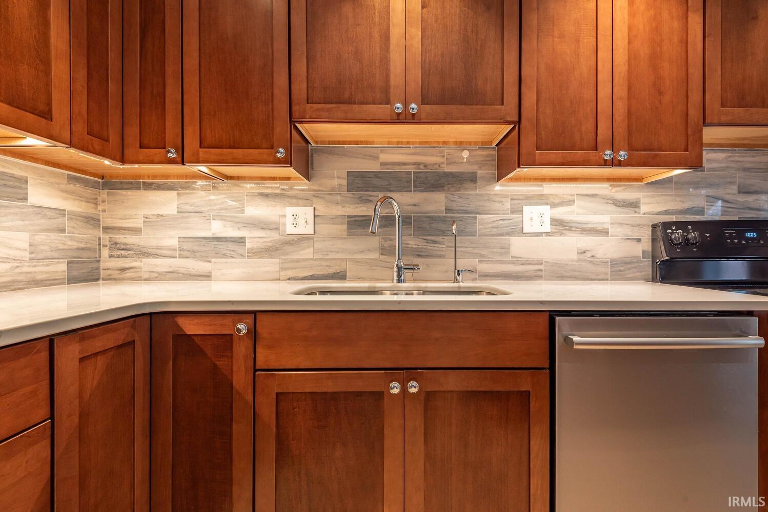 3211 North Stoneycrest Road Bloomington, IN 47404 - Photo 12 of 36