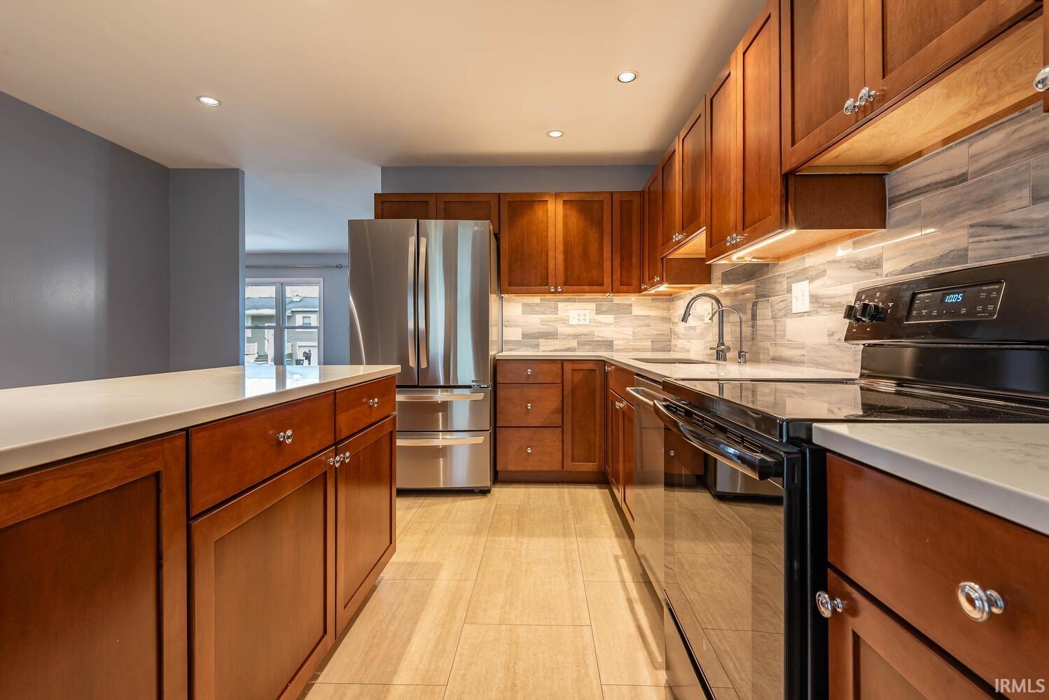 3211 North Stoneycrest Road Bloomington, IN 47404 - Photo 10 of 36