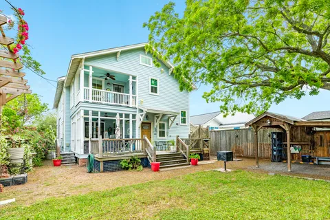 $399,000 | 3727 Avenue R, Galveston, TX 77550