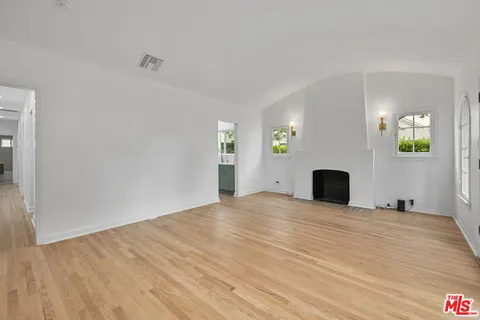 $970,000 | 953 North Martel Avenue, Los Angeles, CA 90046