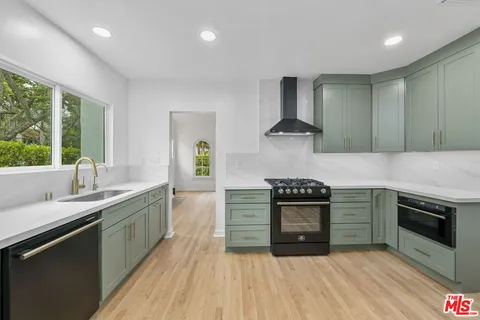 $970,000 | 953 North Martel Avenue, Los Angeles, CA 90046