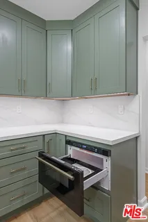 $970,000 | 953 North Martel Avenue, Los Angeles, CA 90046