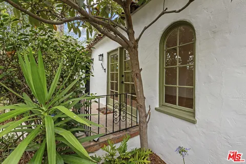 $970,000 | 953 North Martel Avenue, Los Angeles, CA 90046