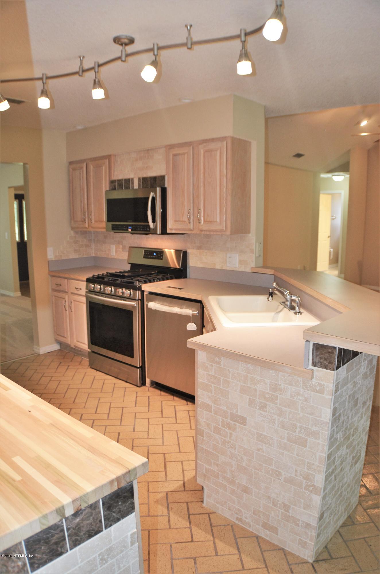 268 N Road Jacksonville, FL 32234 - Photo 13 of 34 DSC_3187