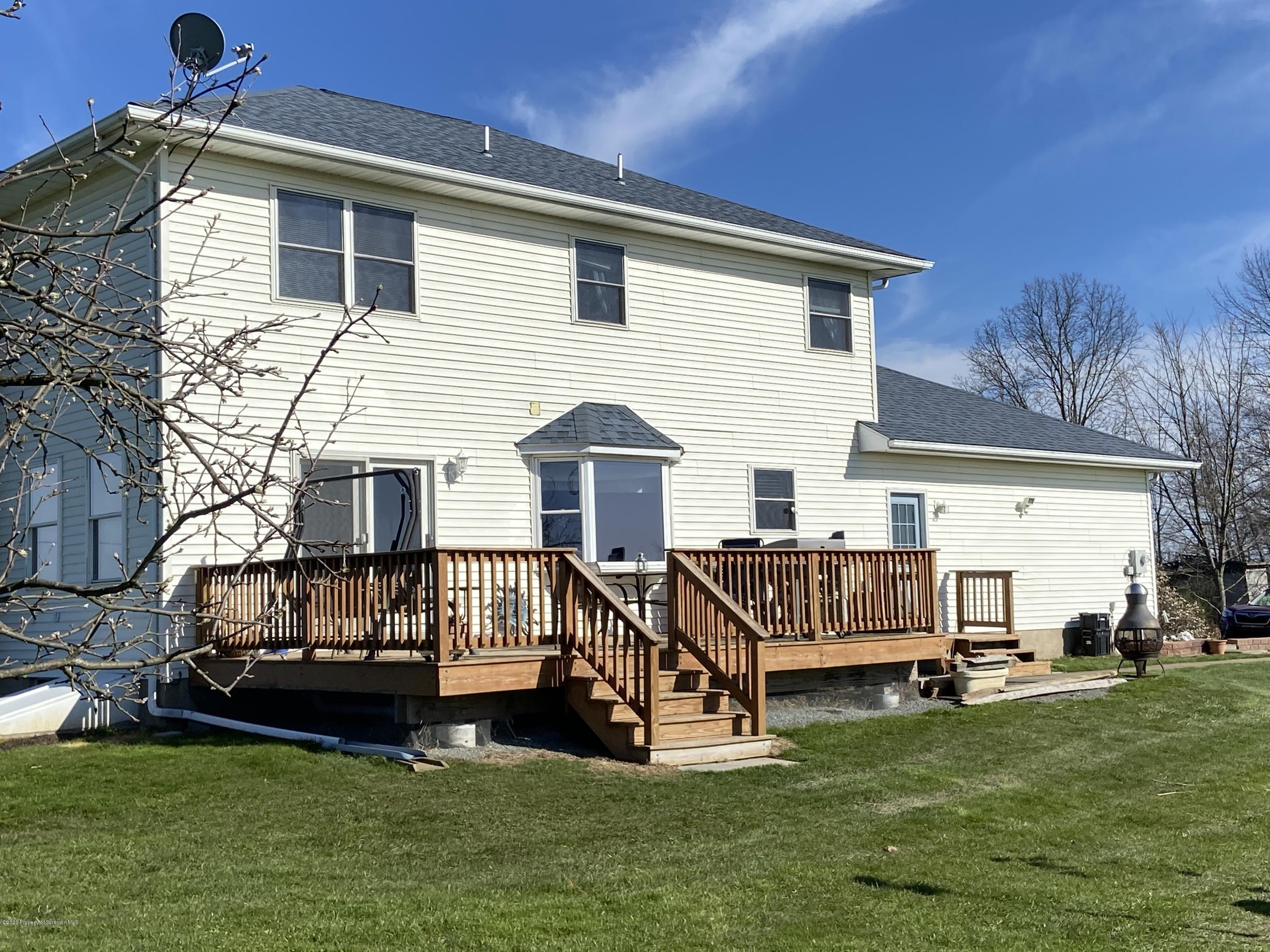 875 Station Hill Road Nicholson, PA 18446 - Photo 4 of 29 Gallery Image 4
