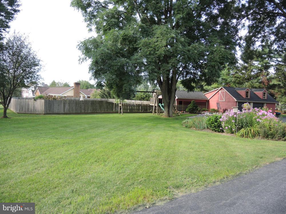 1904 Millport Road Lancaster, PA 17602 - Photo 4 of 40 Gallery Image 4