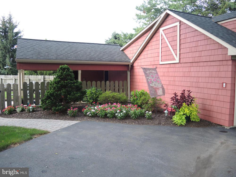 1904 Millport Road Lancaster, PA 17602 - Photo 6 of 40 Gallery Image 6