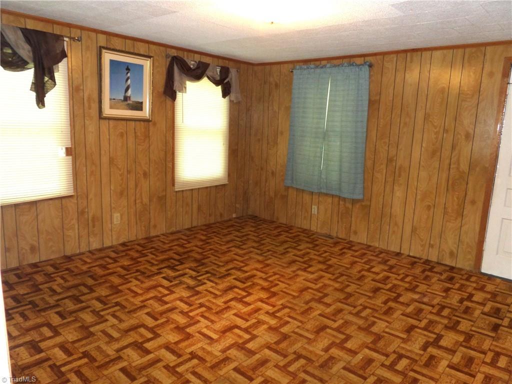 1220 Lake Drive 9 Lexington, NC 27292 - Photo 15 of 21
