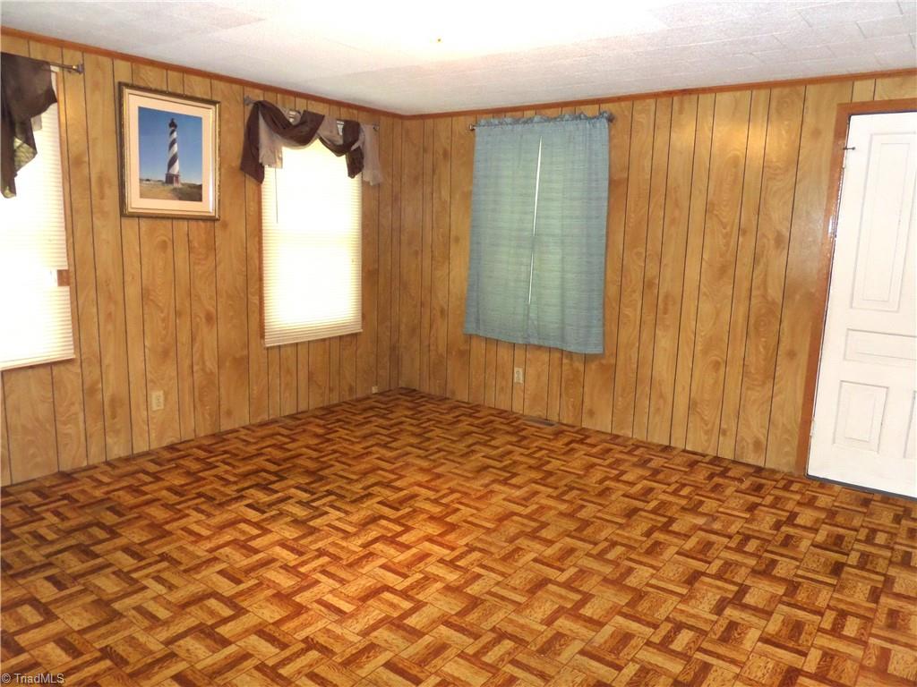 1220 Lake Drive 9 Lexington, NC 27292 - Photo 16 of 21