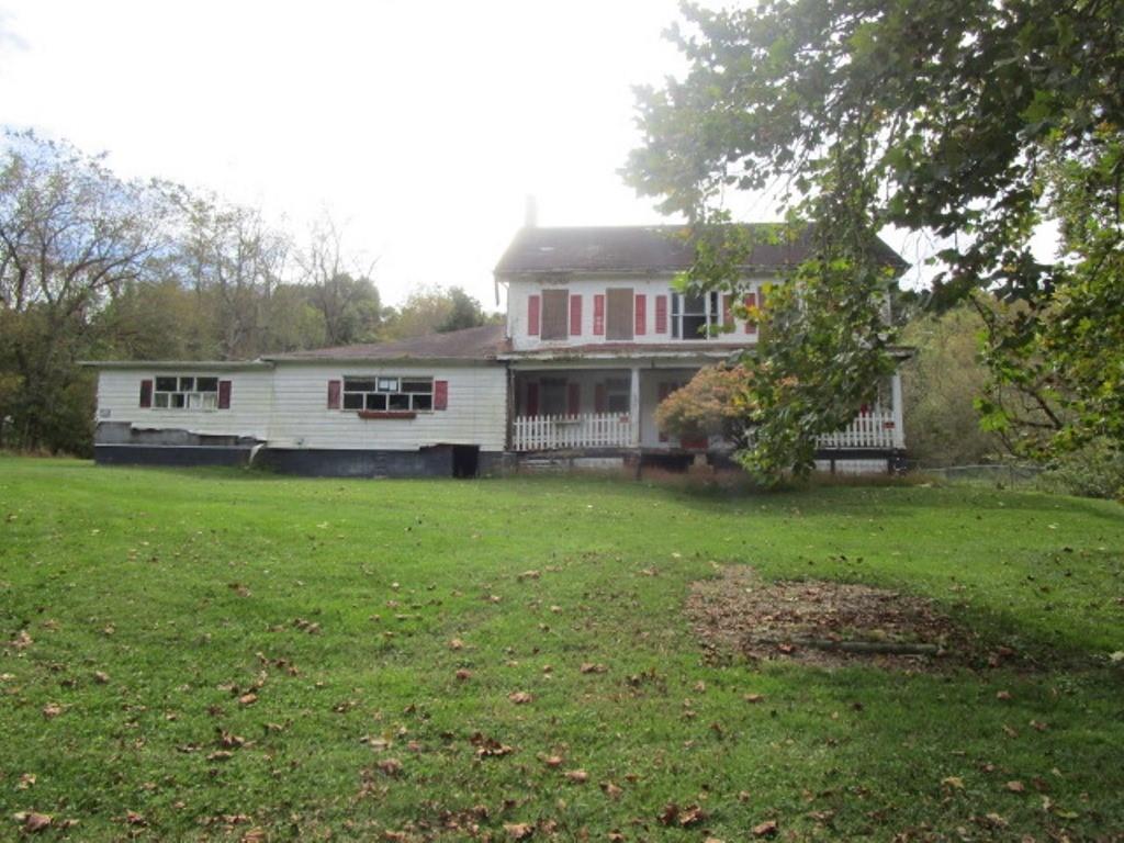 474 Braznell Concrete Road, Grindstone, PA 15442 Compass