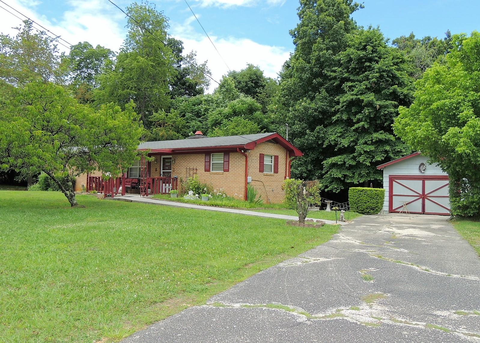 3423 Buckingham Road Greeneville, TN 37745 - Photo 2 of 35 2