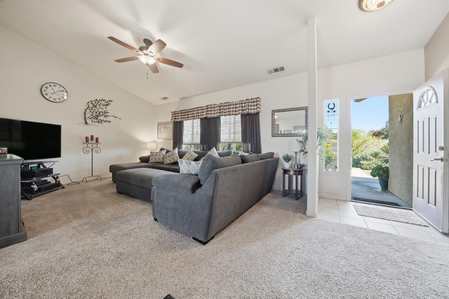 3336 Flint Trail Ione, CA 95640 - Photo 4 of 42