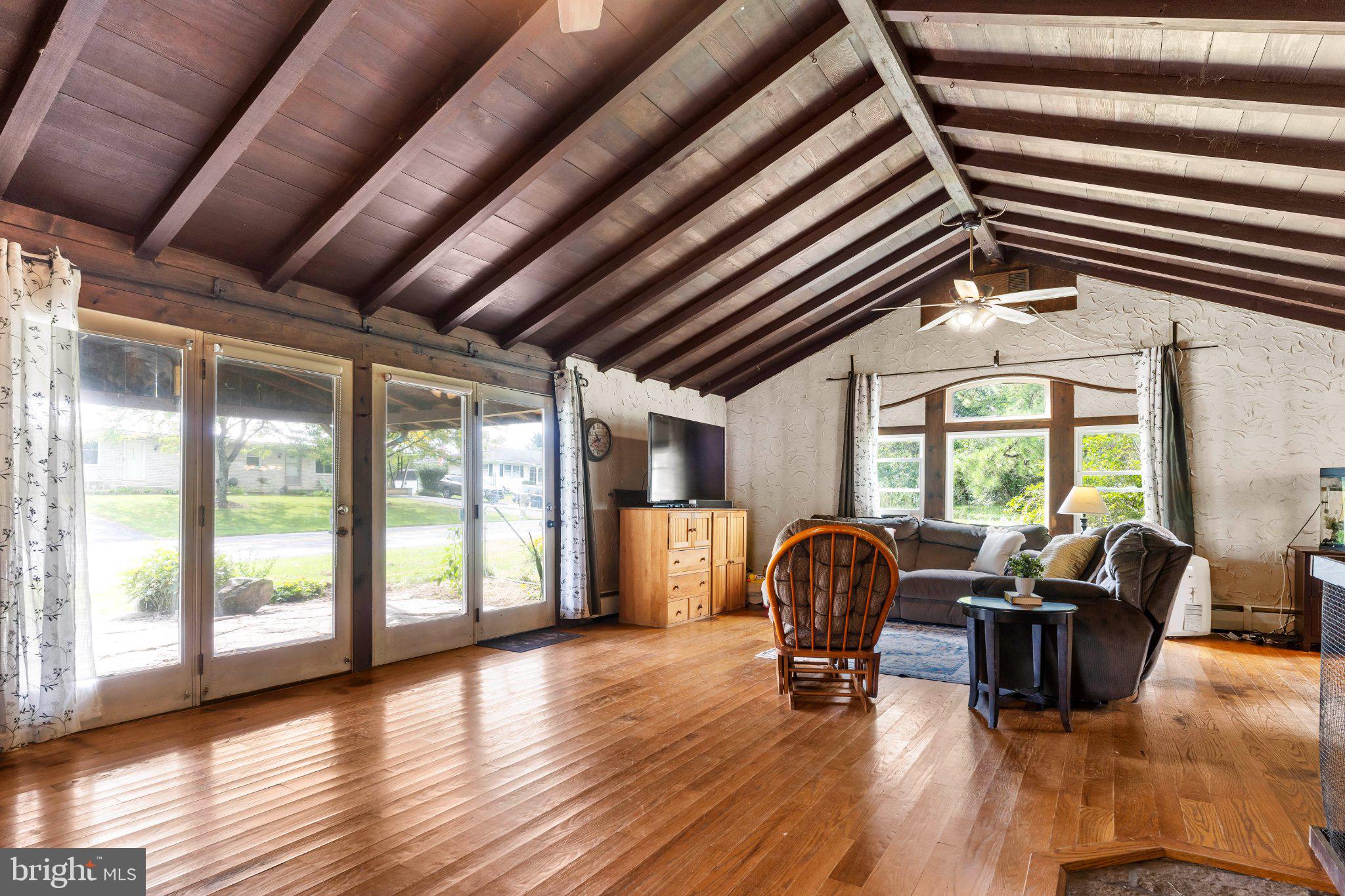 3180 Spring Road Carlisle, PA 17013 - Photo 4 of 35 Gallery Image 4