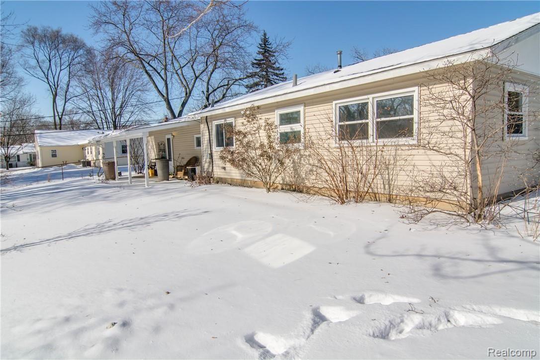 1170 East Auburn Road Rochester, MI 48307 - Photo 15 of 18 _DSC0170Enfused.jpg