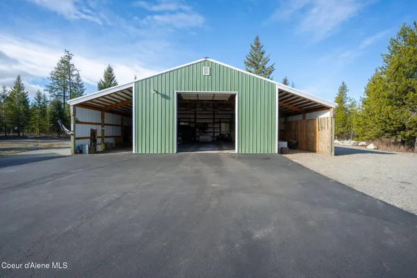 $1,190,000 | 31083 North Spitfire Street, Spirit Lake, ID 83869