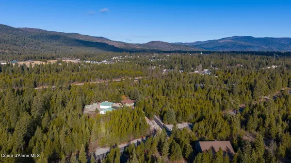 $1,190,000 | 31083 North Spitfire Street, Spirit Lake, ID 83869