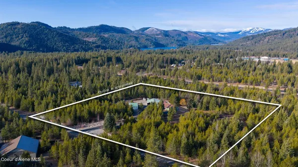 $1,190,000 | 31083 North Spitfire Street, Spirit Lake, ID 83869