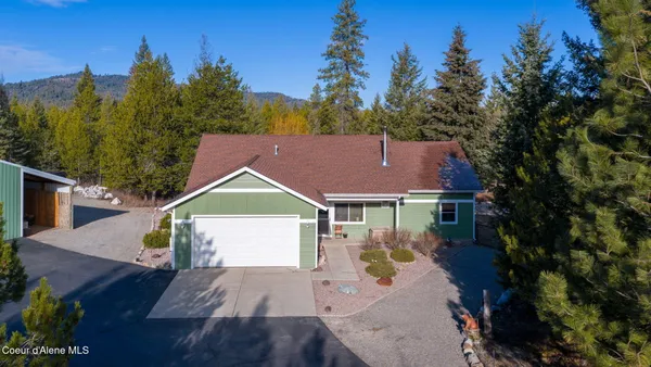 $1,190,000 | 31083 North Spitfire Street, Spirit Lake, ID 83869