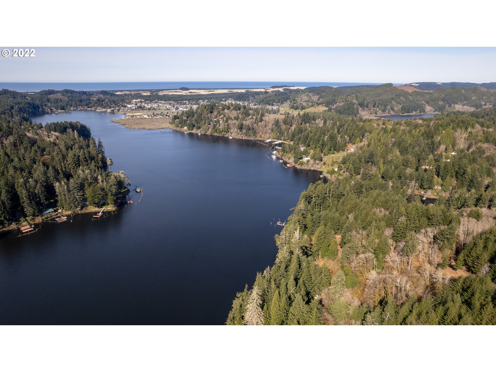 1 Sunny Cove Road, Unit 1301 Lakeside, OR 97449 - Photo 8 of 23 Gallery Image 8