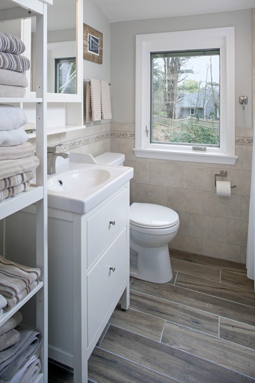 30 Woodlock Road Hingham, MA 02043 - Photo 11 of 17 Gallery Image 11