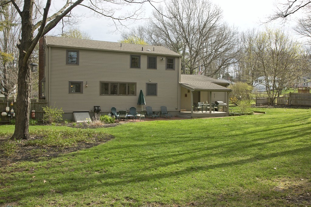 30 Woodlock Road Hingham, MA 02043 - Photo 14 of 17 Gallery Image 14