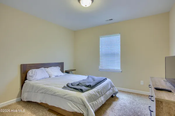 $1,850 | 155 Bridgeport Drive, Sneads Ferry, NC 28460