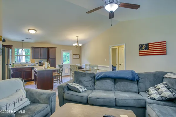 $1,850 | 155 Bridgeport Drive, Sneads Ferry, NC 28460