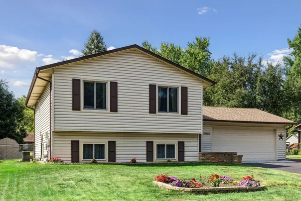 $380,000 | 9775 103rd Avenue North, Maple Grove, MN 55369